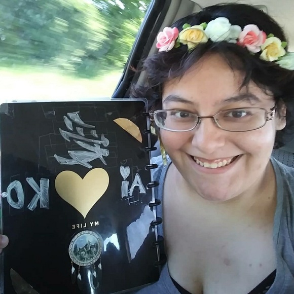 Meet your Posher, Aiko - Picture 3 of 4